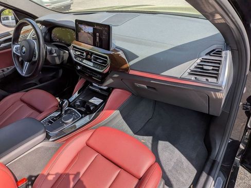 Certified 2023 BMW X4 M40i w/ Premium Package AWD/4WD image 27