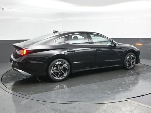 New 2026 Hyundai Sonata SEL AWD/4WD image 2