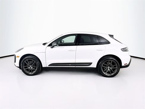 Certified 2024 Porsche Macan Turbo image 2
