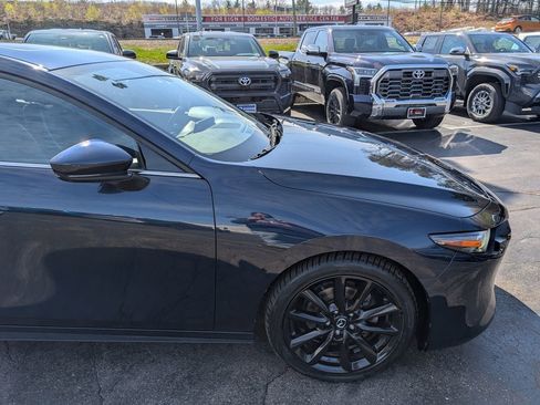 Used 2020 MAZDA MAZDA3 AWD Hatchback w/ Premium Pkg image 10