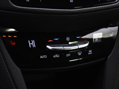 Used 2021 Cadillac XT5 Luxury image 29