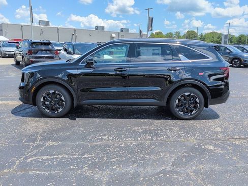 New 2026 Kia Sorento S FWD image 4
