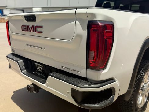 Used 2020 GMC Sierra 2500 Denali w/ Denali Ultimate Package AWD/4WD image 9