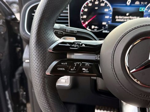 Certified 2025 Mercedes-Benz GLS 450 4MATIC image 28
