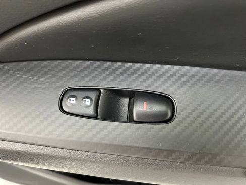 Used 2025 Nissan Altima 2.5 SV FWD image 29