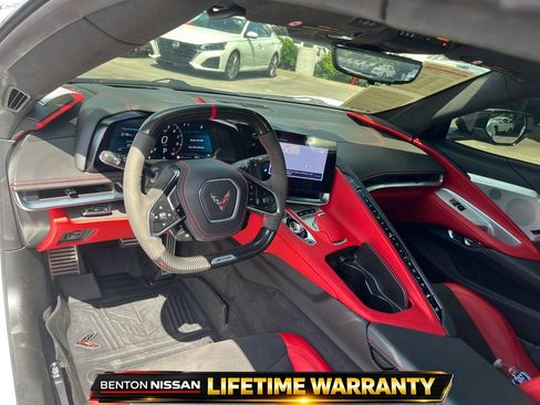 Used 2024 Chevrolet Corvette Z06 RWD image 14