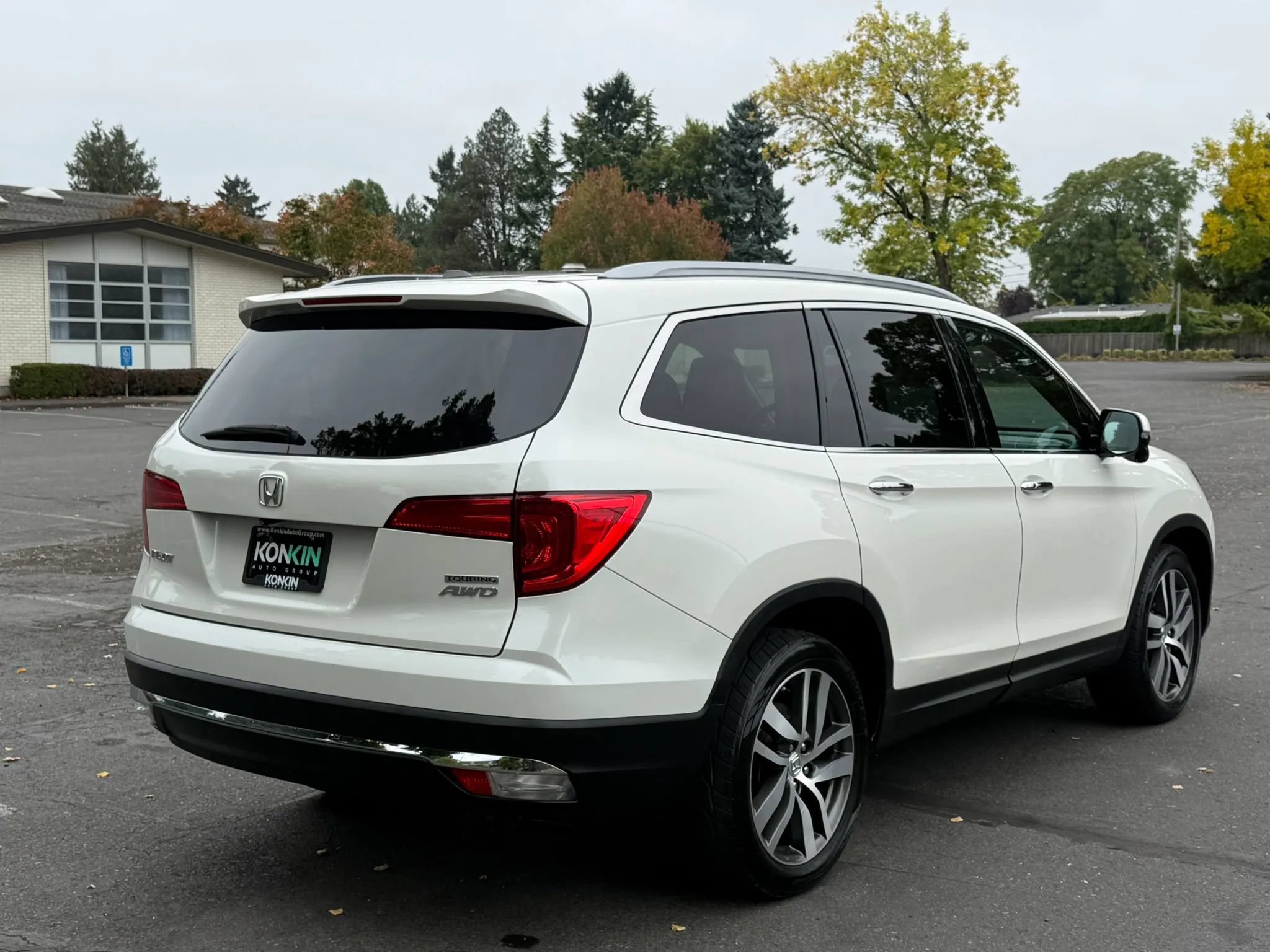Used 2016 Honda Pilot Touring image 5