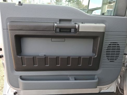 Used 2013 Ford F350 XLT w/ FX4 Off Road Pkg image 12