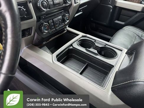 Used 2018 Ford F250 Lariat w/ Lariat Value Package image 21