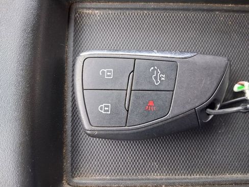 Used 2024 Chevrolet Silverado 2500 LT AWD/4WD image 14