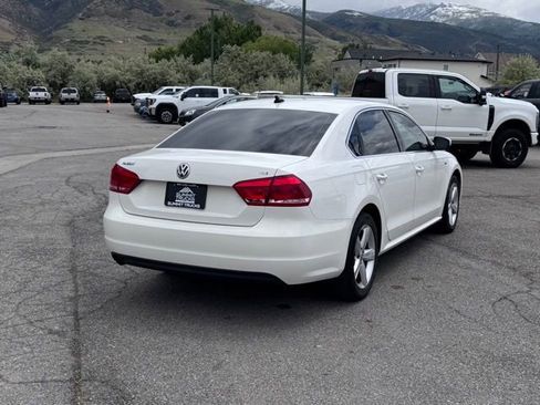Used 2015 Volkswagen Passat 1.8T Limited Edition FWD image 6