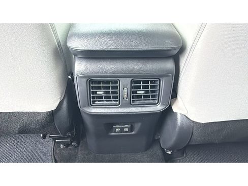 Certified 2020 Toyota RAV4 XLE w/ XLE Grade Weather Package AWD/4WD image 34