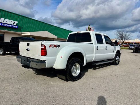 Used 2014 Ford F350 Lariat w/ Lariat Interior Package image 6