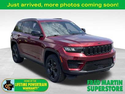 Used 2023 Jeep Grand Cherokee Altitude