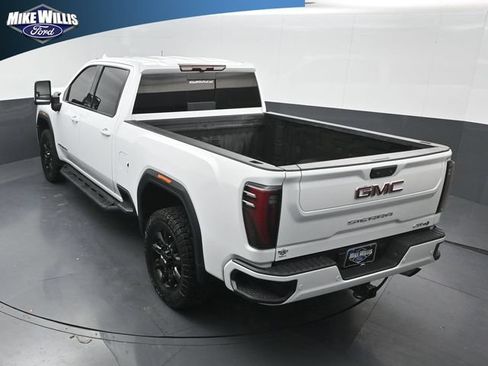 Used 2025 GMC Sierra 2500 AT4 AWD/4WD image 13