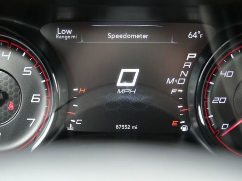 Used 2017 Dodge Charger SXT w/ AWD Plus Group image 4