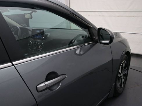 Used 2021 Nissan Sentra SV FWD image 14