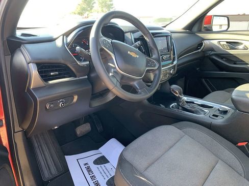 Certified 2023 Chevrolet Traverse LT FWD image 7
