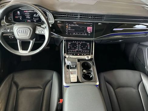 Used 2021 Audi Q7 3.0T Prestige w/ Prestige Package AWD/4WD image 12