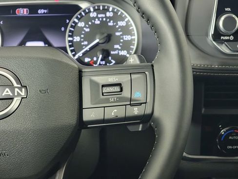 Used 2026 Nissan Rogue SV FWD image 28