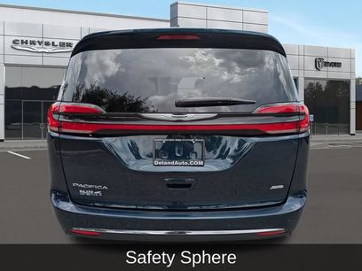 Used 2024 Chrysler Pacifica Touring-L