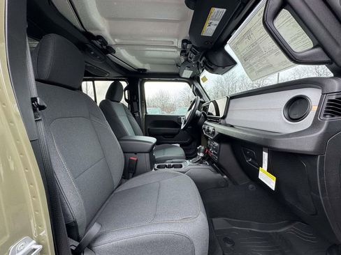 New 2026 Jeep Gladiator Willys image 16