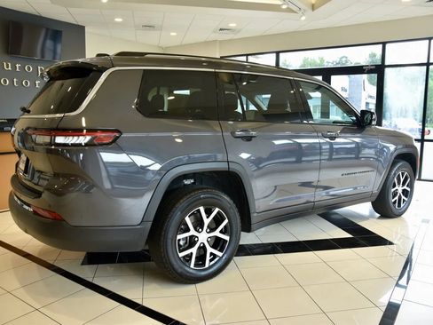 Used 2024 Jeep Grand Cherokee L Limited AWD/4WD image 6