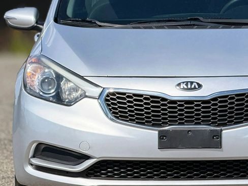 Used 2015 Kia Forte LX w/ Popular Package FWD image 11
