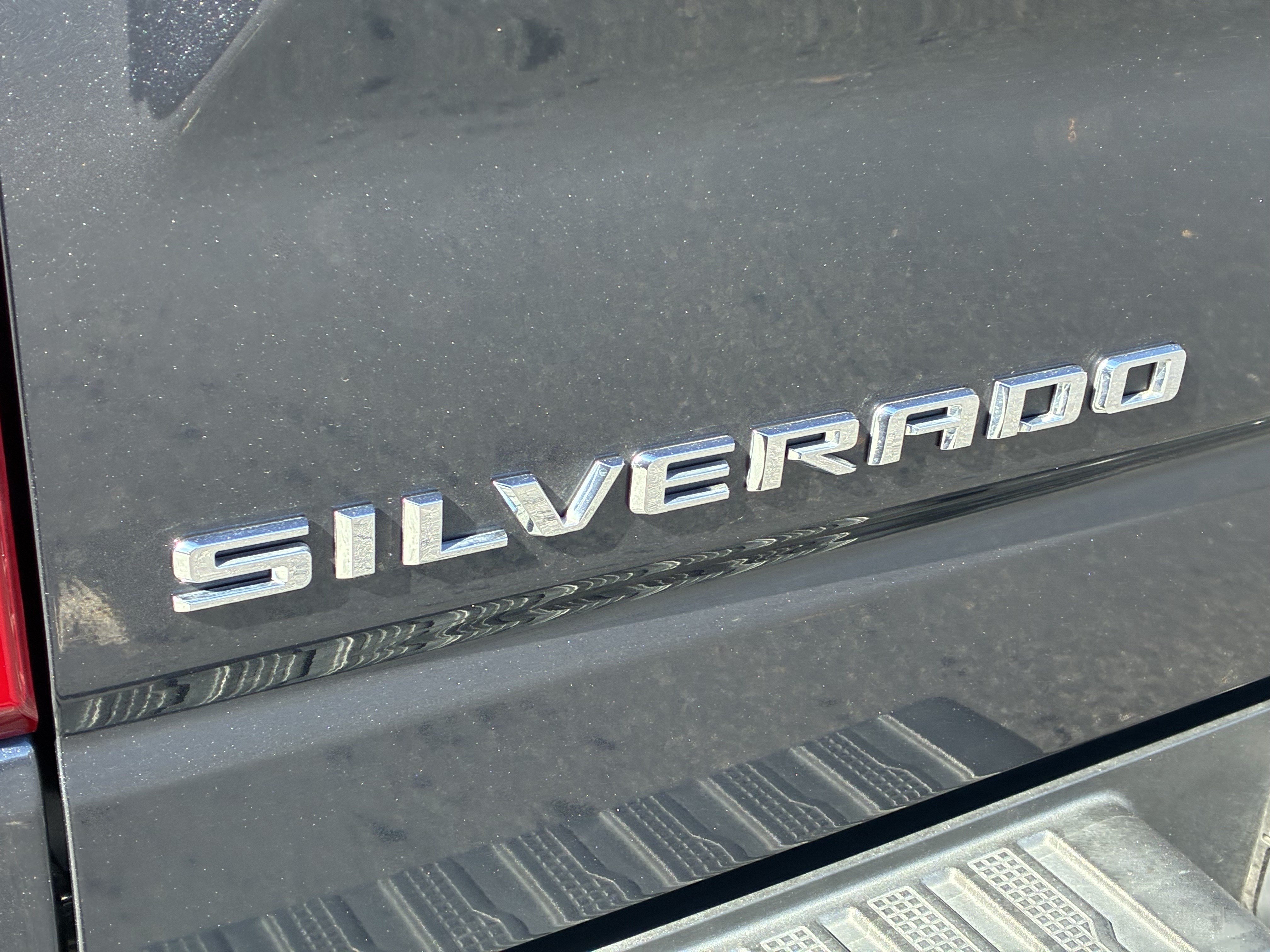 Used 2021 Chevrolet Silverado 1500 RST AWD/4WD image 11
