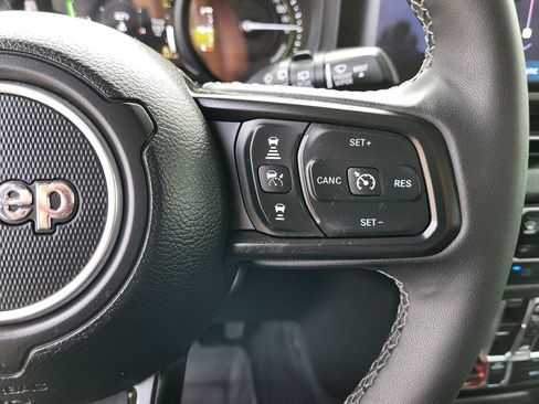 Used 2025 Jeep Wrangler Unlimited Sport S 4xe AWD/4WD image 31