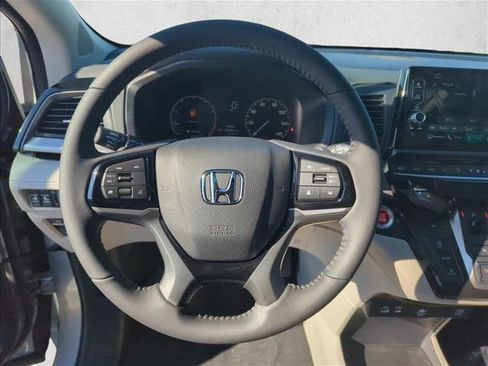 Used 2026 Honda Odyssey Touring image 22