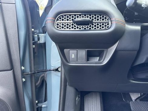 Certified 2026 Honda HR-V Sport image 31