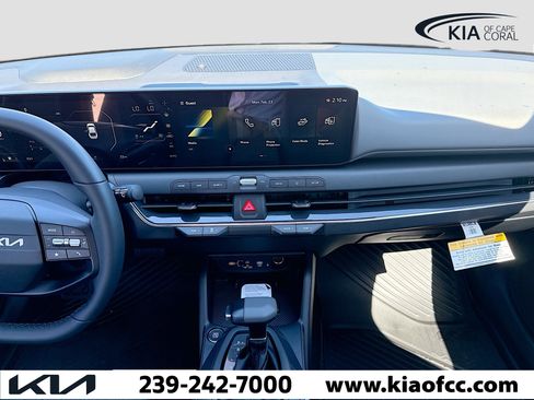 New 2025 Kia K4 EX FWD image 17