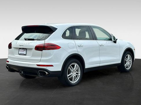 Used 2016 Porsche Cayenne AWD/4WD image 7