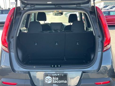 Certified 2022 Kia Soul LX w/ Technology Package image 10