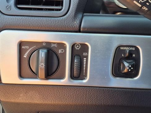Used 2003 Ford Thunderbird RWD image 13