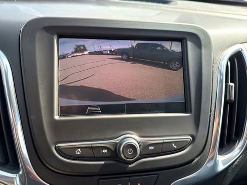 Used 2023 Chevrolet Equinox LT image 24