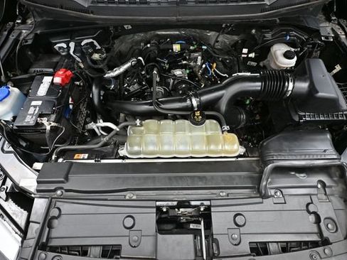 Used 2019 Ford F150 XLT w/ Equipment Group 302A Luxury AWD/4WD image 45