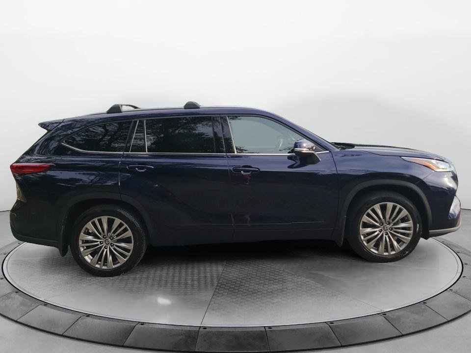 Used 2021 Toyota Highlander Platinum AWD/4WD image 8