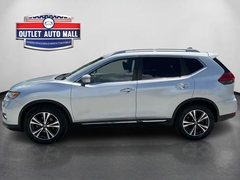 Used 2018 Nissan Rogue SL FWD image 6