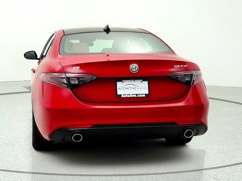 Used 2024 Alfa Romeo Giulia Ti AWD/4WD image 6