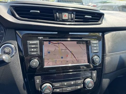 Certified 2020 Nissan Rogue SL w/ Premium Package AWD/4WD image 24