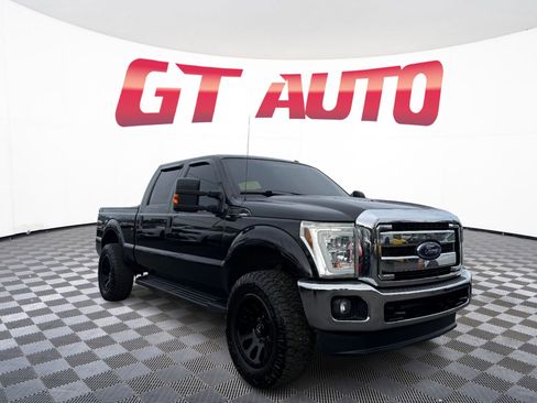 Used 2015 Ford F250 XLT w/ Camper Package image 1