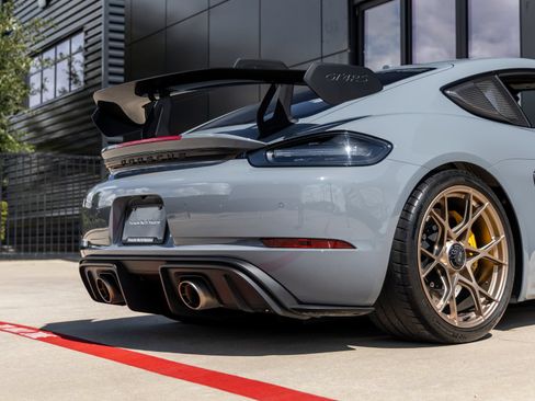 Certified 2024 Porsche 718 Cayman GT4 RS RWD image 14