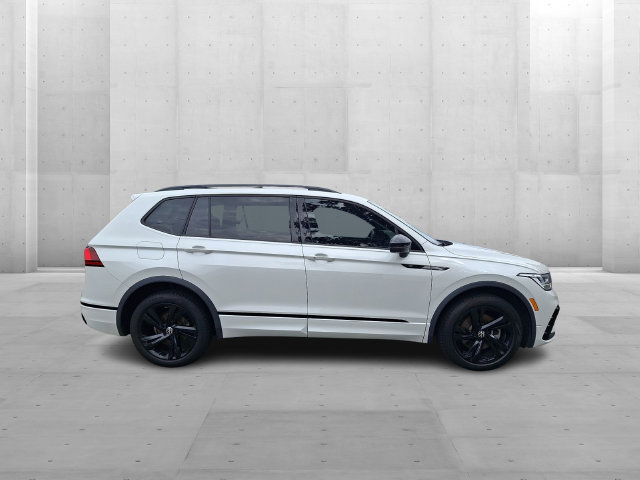 Certified 2023 Volkswagen Tiguan SE R-Line AWD/4WD image 7
