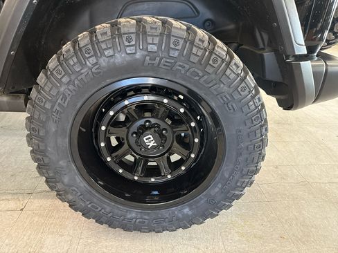 Used 2022 Jeep Wrangler Unlimited Rubicon 4xe w/ Cold Weather Group image 69