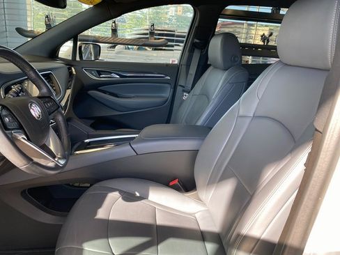 Used 2024 Buick Enclave Essence image 13