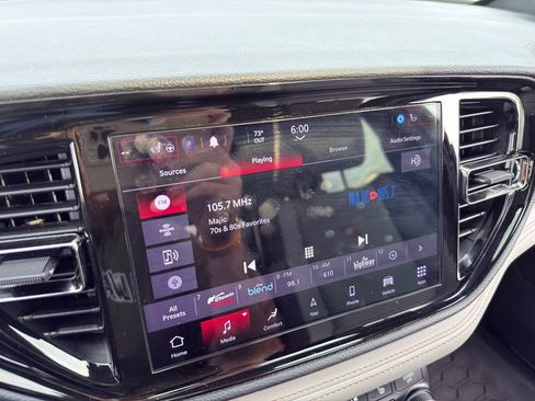 Used 2022 Dodge Durango R/T w/ Blacktop Package AWD/4WD image 44
