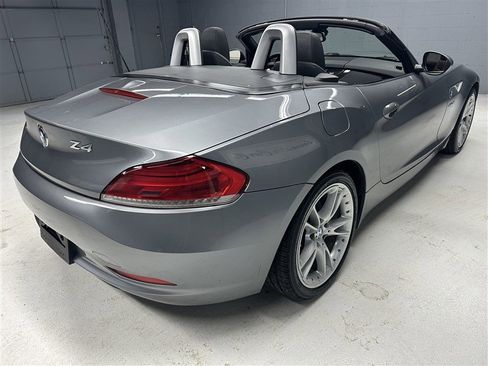 Used 2010 BMW Z4 sDrive30i image 6