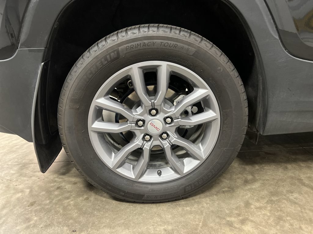 Certified 2023 GMC Terrain SLT w/ Infotainment Package II AWD/4WD image 10